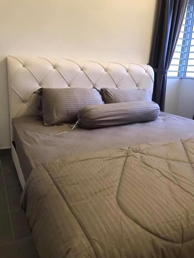 Sofiamuslim Homestay Putrajaya- Near Alamanda Mall & Federal Government Administrative Centre Kompleks Abcdef Exterior foto